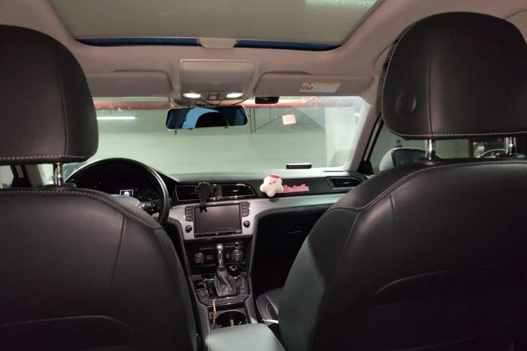 Used Volkswagen Lamando 2017 280TSI DSG Comfort Edition Headliner