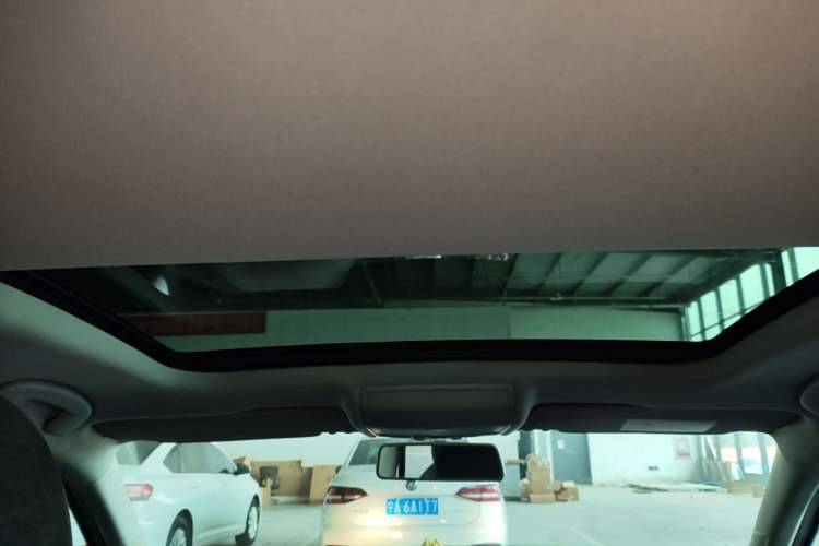Used Volkswagen Lamando 2017 230TSI DSG Fashion Edition Headliner