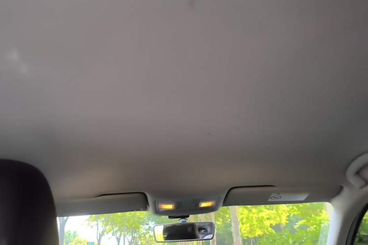 Used Volkswagen Lamando 2017 230TSI DSG Fashion Edition Headliner
