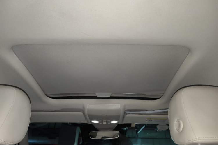 Used Volkswagen Lamando 2017 280TSI DSG Luxury Edition Headliner