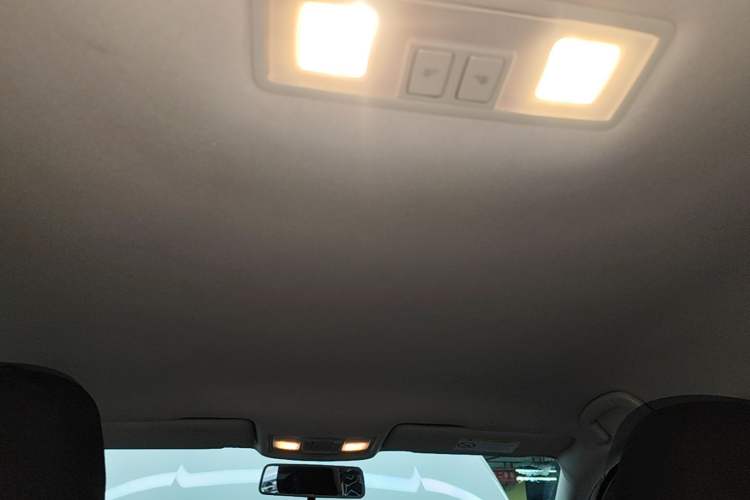 Used Volkswagen Lamando 2017 230TSI DSG Fashion Edition Headliner