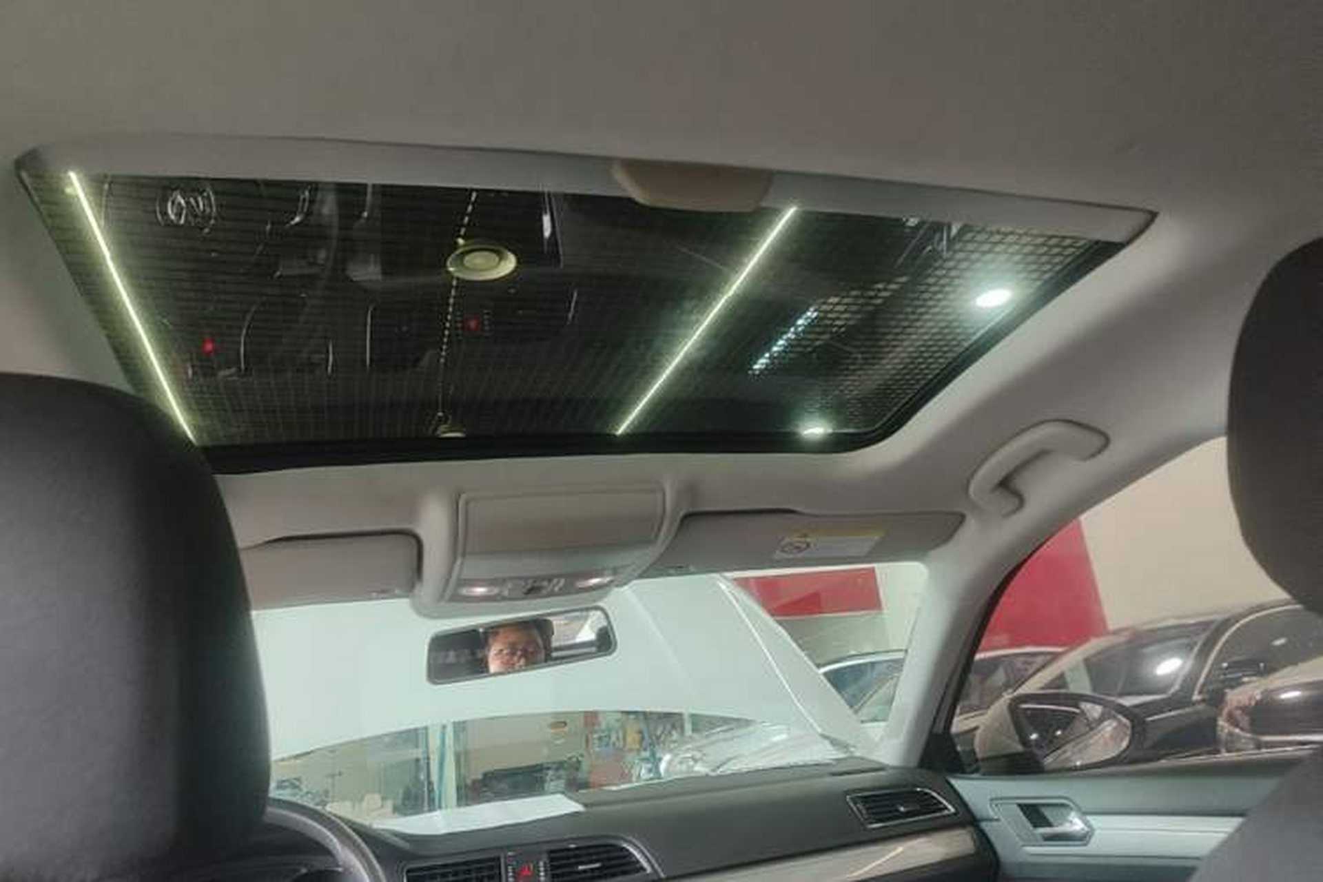 Used Volkswagen Lamando 2017 230TSI DSG Fashion Edition Headliner
