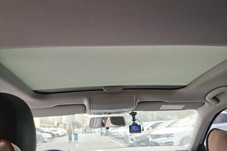 Used Volkswagen Lamando 2017 280TSI DSG Comfort Edition Headliner