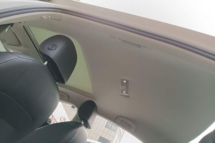 Used Volkswagen Lamando 2017 280TSI DSG Comfort Edition Headliner