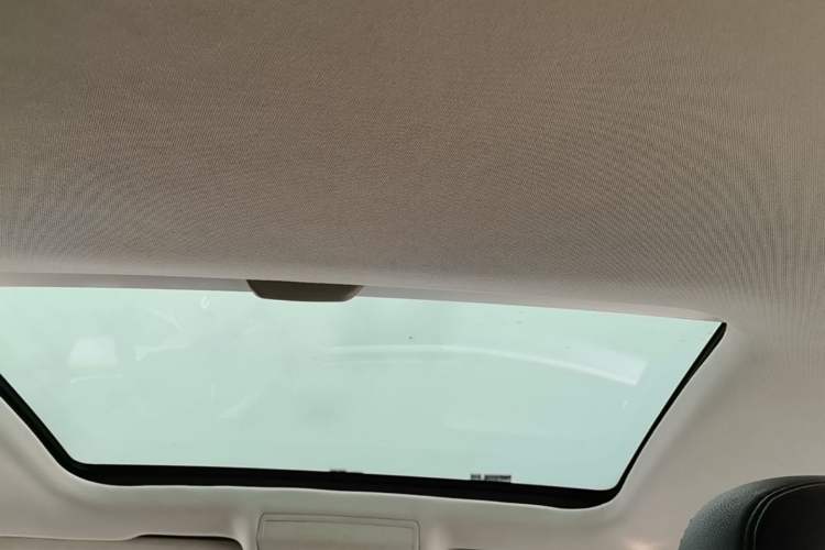 Used Volkswagen Lamando 2017 230TSI DSG Fashion Edition Headliner