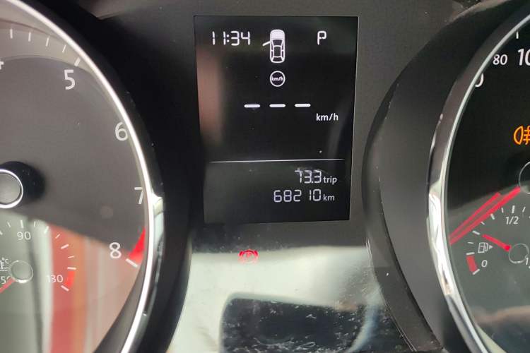 Used Volkswagen Lamando 2017 230TSI DSG Fashion Edition Instrument Cluster