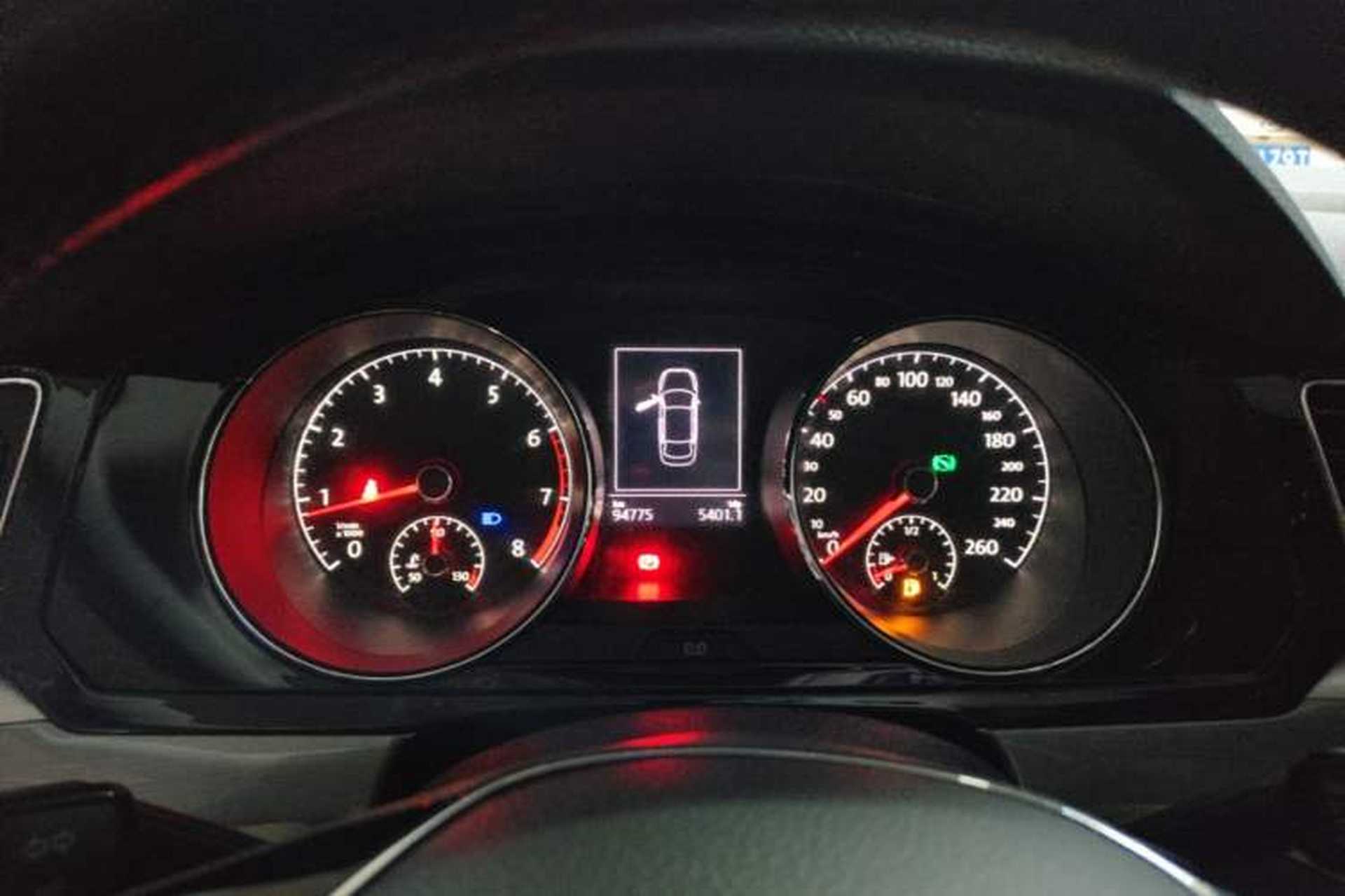 Used Volkswagen Lamando 2017 280TSI DSG Comfort Edition Instrument Cluster