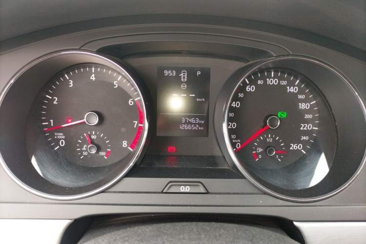 Used Volkswagen Lamando 2017 230TSI DSG Fashion Edition Instrument Cluster
