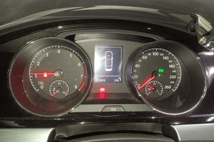 Used Volkswagen Lamando 2017 280TSI DSG Comfort Edition Instrument Cluster