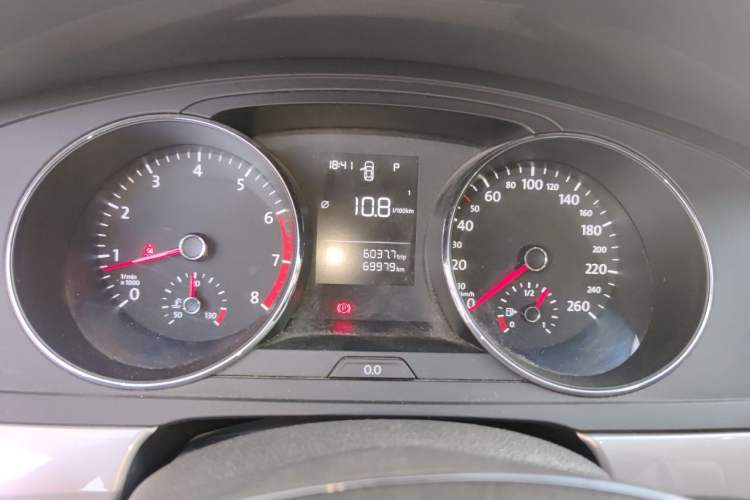 Used Volkswagen Lamando 2017 230TSI DSG Fashion Edition Instrument Cluster