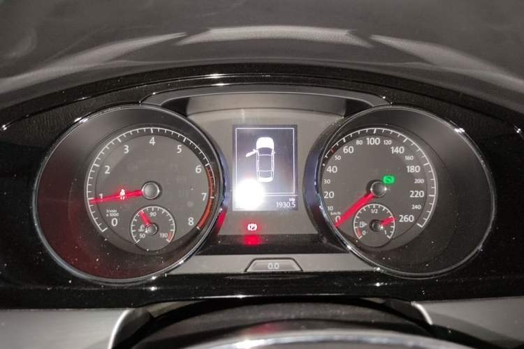Used Volkswagen Lamando 2017 280TSI DSG Comfort Edition Instrument Cluster