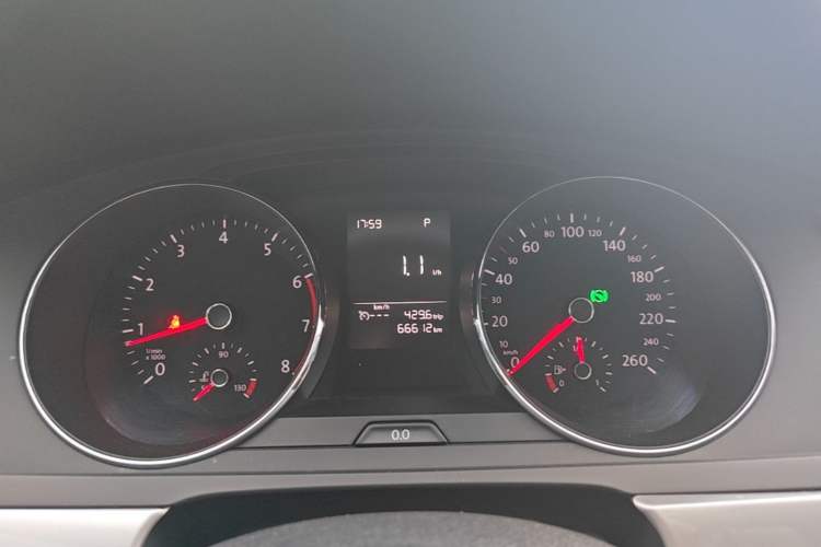 Used Volkswagen Lamando 2017 230TSI DSG Fashion Edition Instrument Cluster