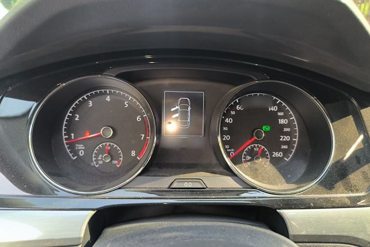 Used Volkswagen Lamando 2017 280TSI DSG Comfort Edition Instrument Cluster