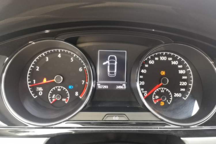 Used Volkswagen Lamando 2017 280TSI DSG Comfort Edition Instrument Cluster