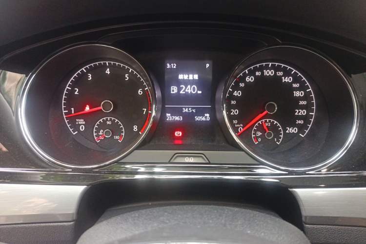 Used Volkswagen Lamando 2017 280TSI DSG Comfort Edition Instrument Cluster