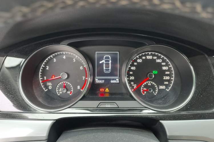 Used Volkswagen Lamando 2017 280TSI DSG Comfort Edition Instrument Cluster