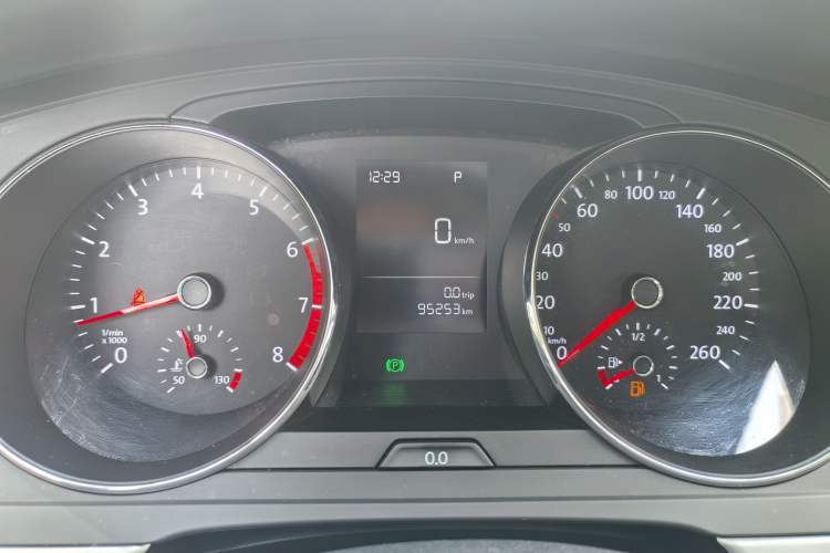 Used Volkswagen Lamando 2017 230TSI DSG Fashion Edition Instrument Cluster