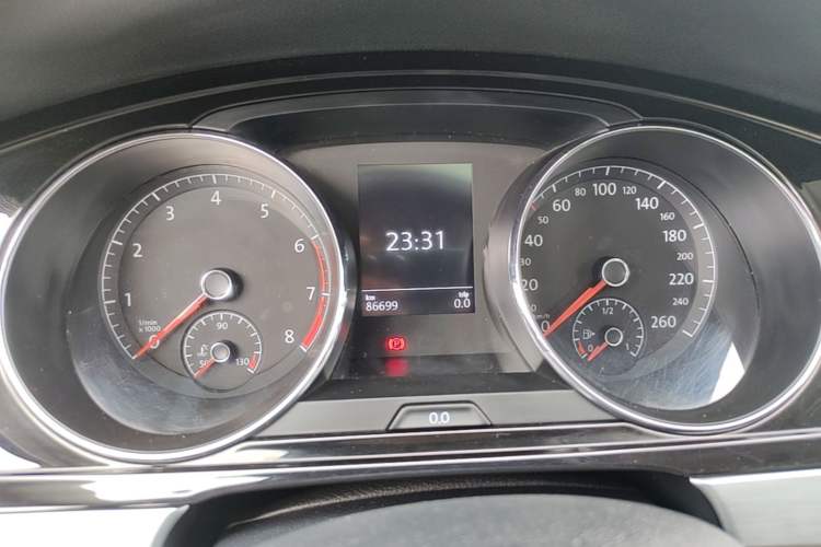Used Volkswagen Lamando 2017 280TSI DSG Comfort Edition Instrument Cluster