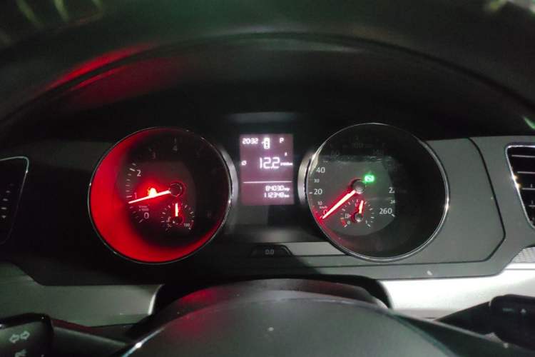 Used Volkswagen Lamando 2017 230TSI DSG Fashion Edition Instrument Cluster