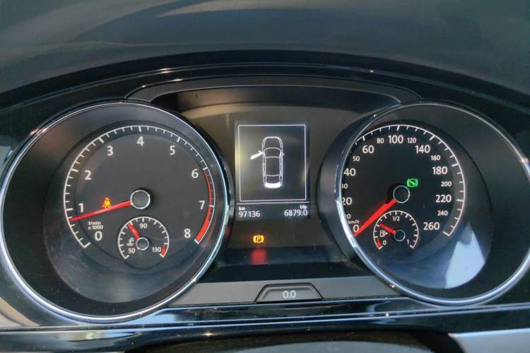 Used Volkswagen Lamando 2017 280TSI DSG Comfort Edition Instrument Cluster