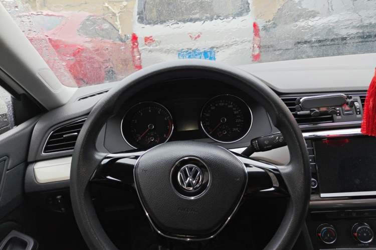 Used Volkswagen Lamando 2017 230TSI DSG Fashion Edition Instrument Cluster