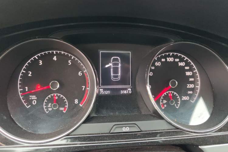Used Volkswagen Lamando 2017 280TSI DSG Comfort Edition Instrument Cluster