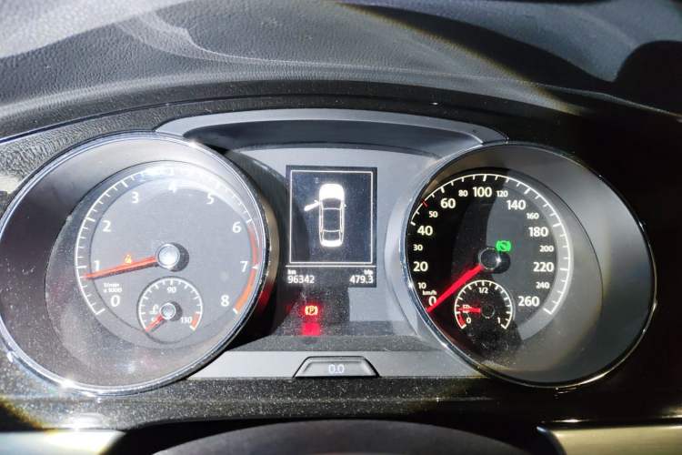 Used Volkswagen Lamando 2017 280TSI DSG Comfort Edition Instrument Cluster