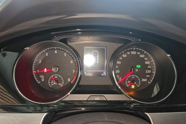 Used Volkswagen Lamando 2017 280TSI DSG Comfort Edition Instrument Cluster