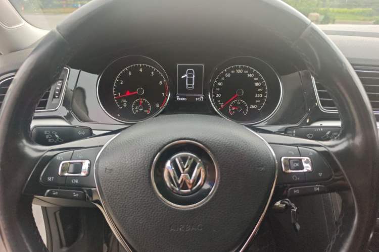 Used Volkswagen Lamando 2017 280TSI DSG Comfort Edition Instrument Cluster