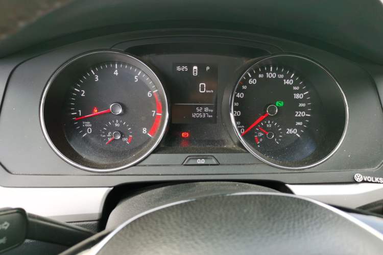 Used Volkswagen Lamando 2017 230TSI DSG Fashion Edition Instrument Cluster