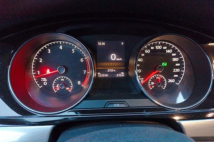 Used Volkswagen Lamando 2017 280TSI DSG Luxury Edition Instrument Cluster