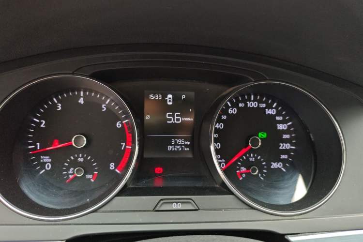 Used Volkswagen Lamando 2017 230TSI DSG Fashion Edition Instrument Cluster