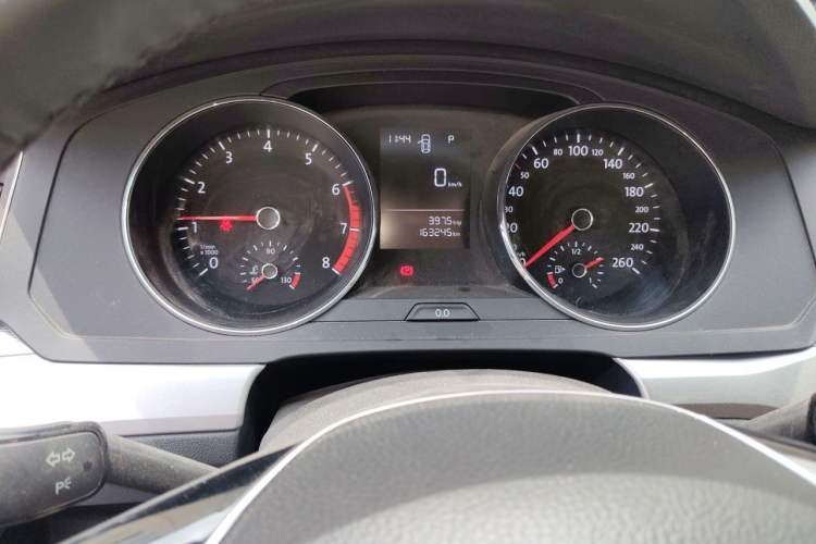 Used Volkswagen Lamando 2017 230TSI DSG Fashion Edition Instrument Cluster
