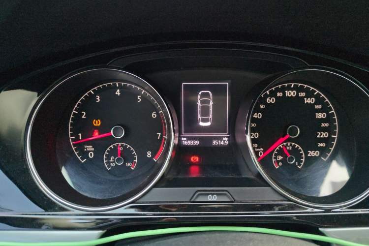 Used Volkswagen Lamando 2017 280TSI DSG Comfort Edition Instrument Cluster