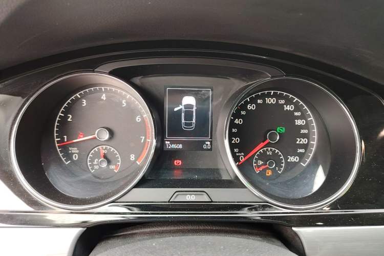 Used Volkswagen Lamando 2017 280TSI DSG Comfort Edition Instrument Cluster