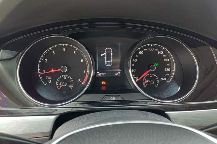 Used Volkswagen Lamando 2017 280TSI DSG Comfort Edition Instrument Cluster