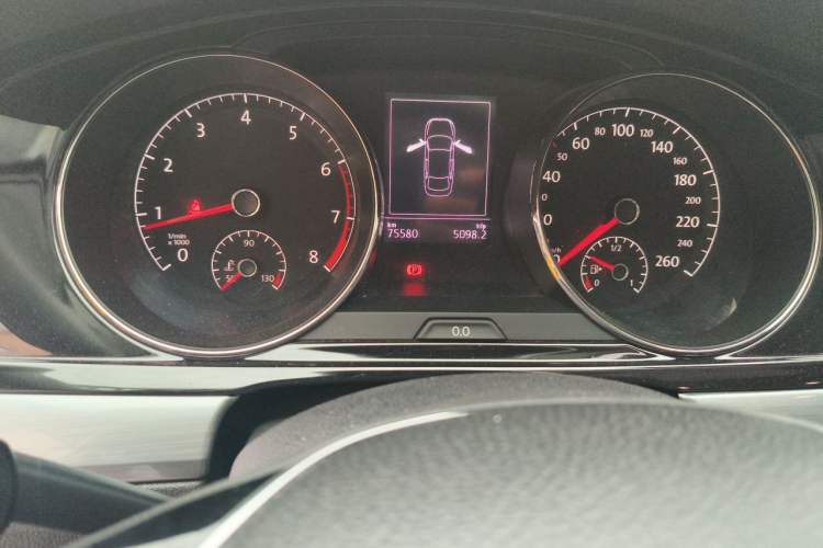 Used Volkswagen Lamando 2017 280TSI Manual Comfort Edition Instrument Cluster