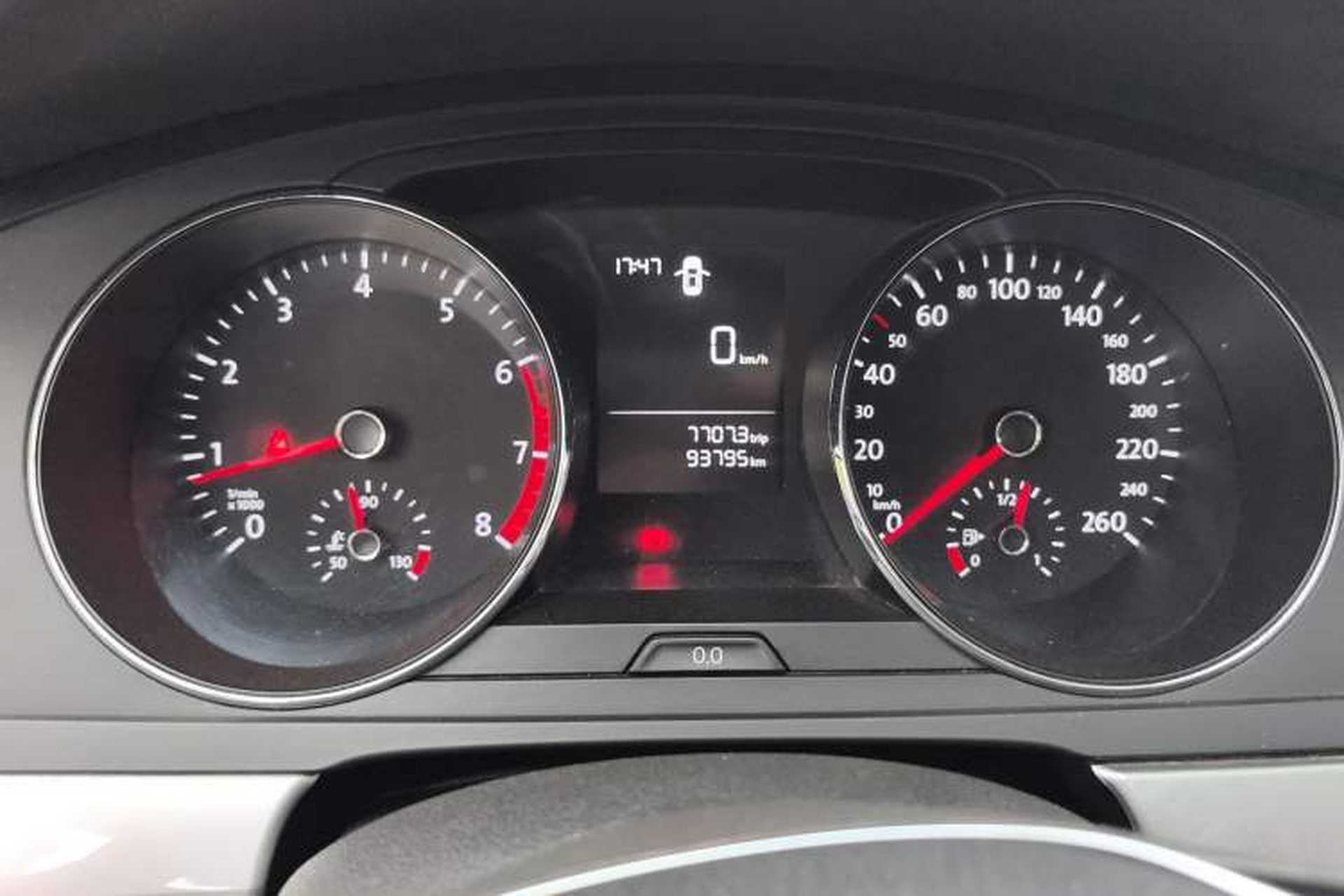 Used Volkswagen Lamando 2017 230TSI Manual Trend Edition Instrument Cluster