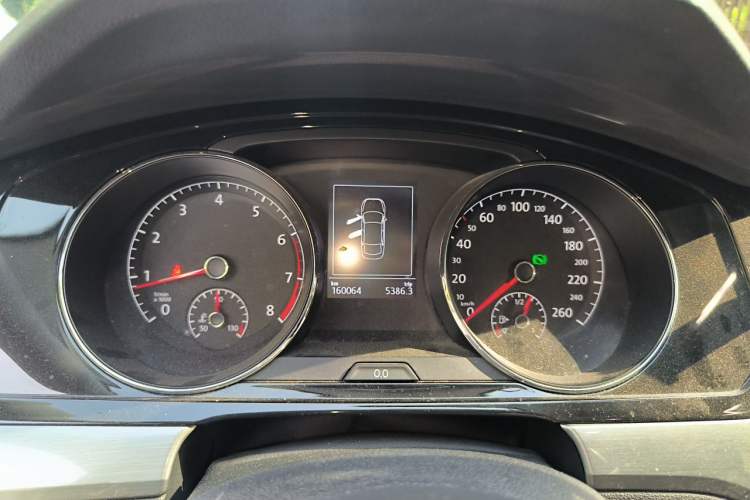 Used Volkswagen Lamando 2017 280TSI DSG Comfort Edition Instrument Cluster