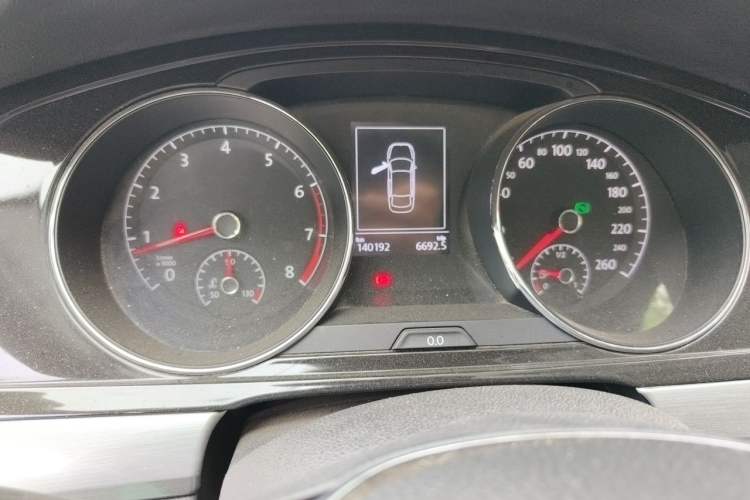 Used Volkswagen Lamando 2017 280TSI DSG Comfort Edition Instrument Cluster
