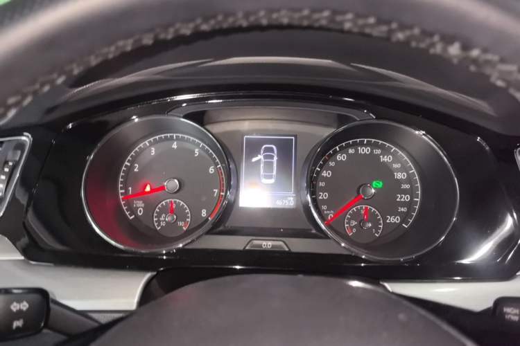 Used Volkswagen Lamando 2017 280TSI DSG Comfort Edition Instrument Cluster