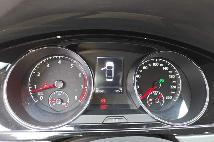 Used Volkswagen Lamando 2017 280TSI DSG Comfort Edition Instrument Cluster