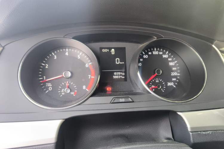 Used Volkswagen Lamando 2017 230TSI Manual Trend Edition Instrument Cluster