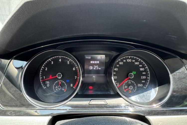 Used Volkswagen Lamando 2017 280TSI DSG Comfort Edition Instrument Cluster
