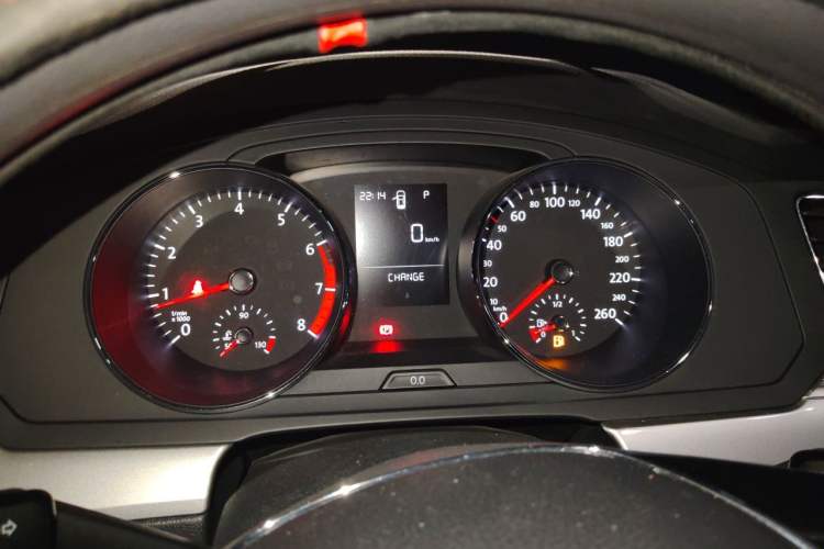 Used Volkswagen Lamando 2017 230TSI DSG Fashion Edition Instrument Cluster