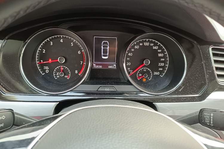 Used Volkswagen Lamando 2017 280TSI DSG Comfort Edition Instrument Cluster