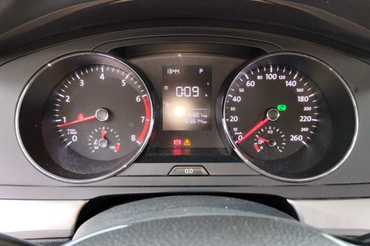 Used Volkswagen Lamando 2017 230TSI DSG Fashion Edition Instrument Cluster