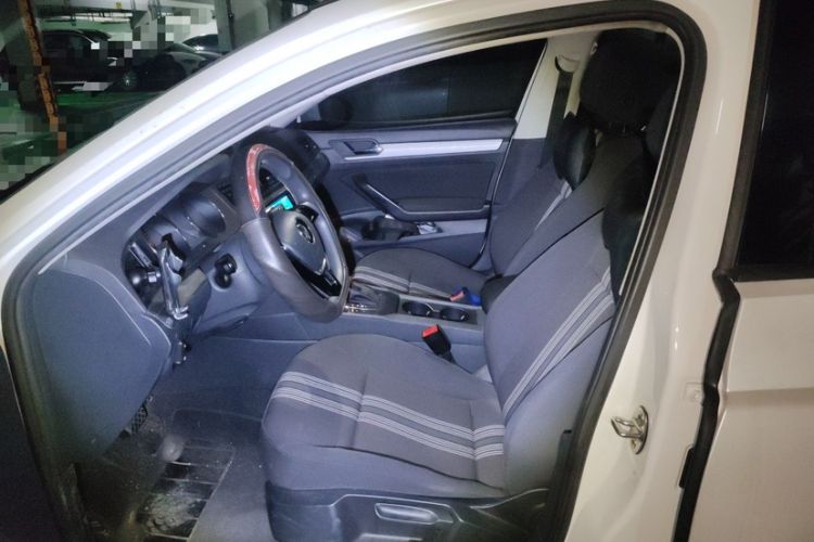 Used Volkswagen Lamando 2017 230TSI DSG Fashion Edition Interior 1