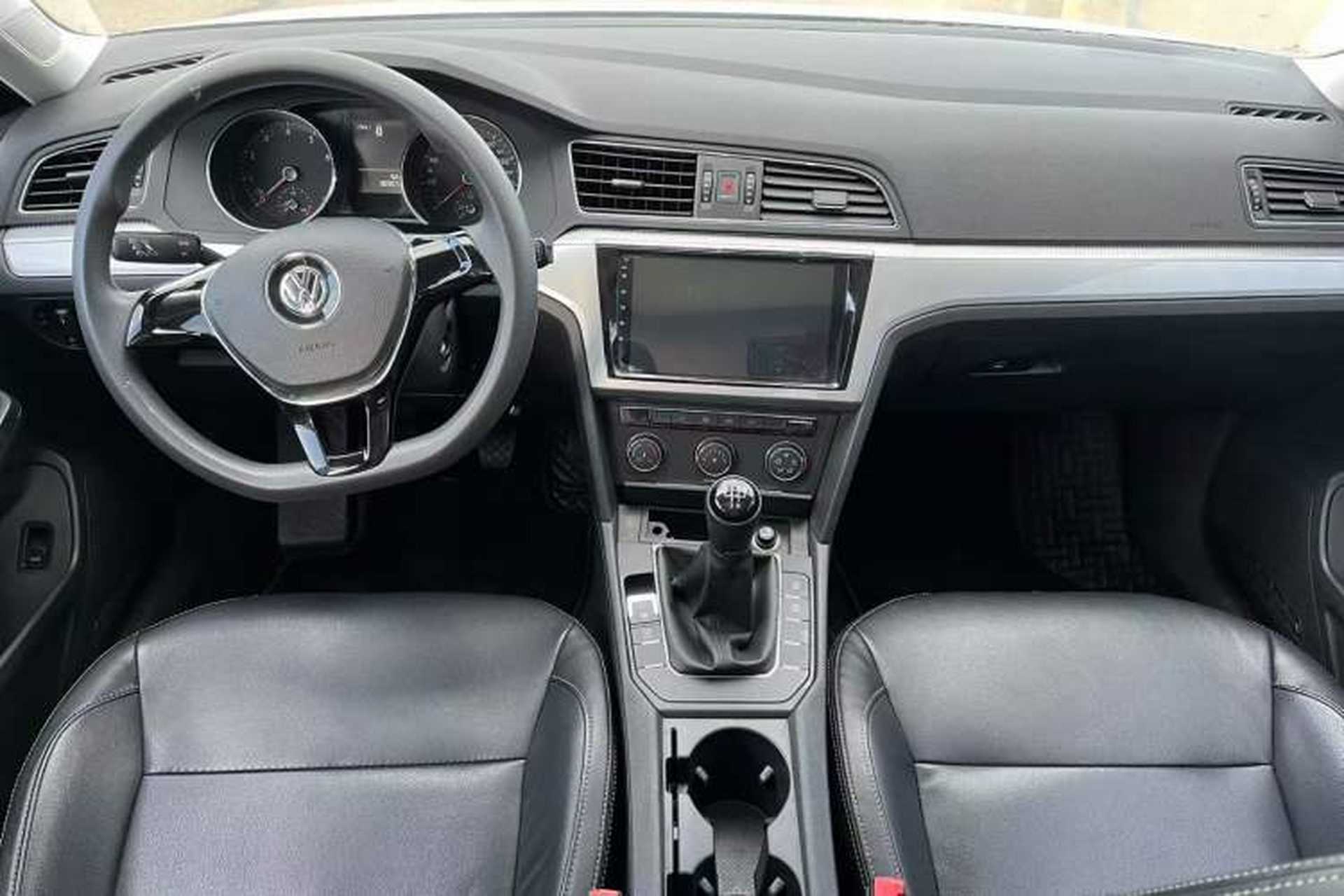 Used Volkswagen Lamando 2017 230TSI Manual Trend Edition Interior 1