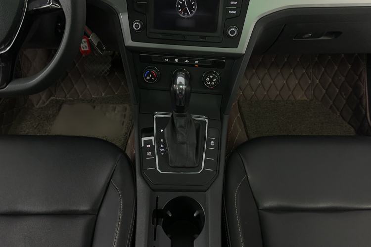 Used Volkswagen Lamando 2017 230TSI DSG Fashion Edition Interior 11